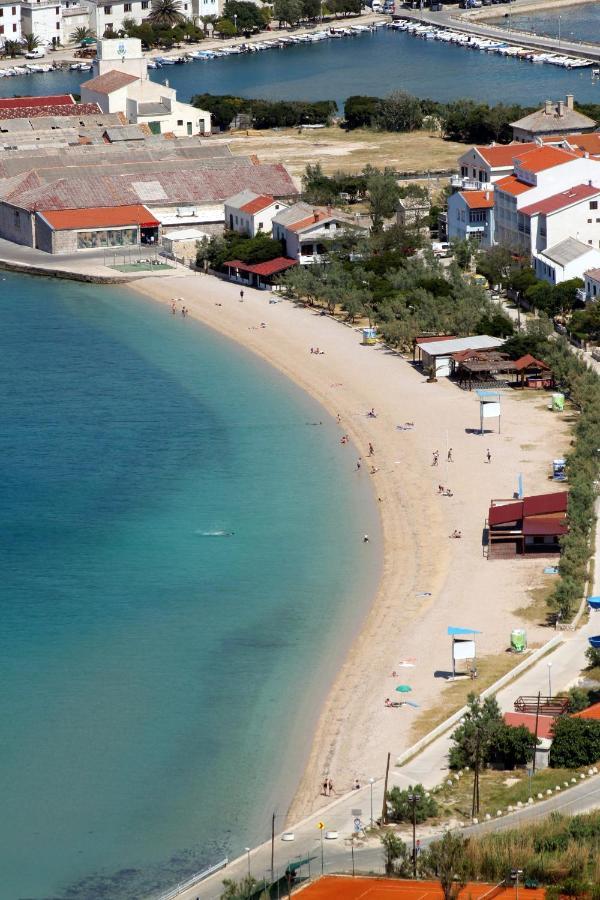 Apartments By The Sea Pag - 11778 Pag Town Exterior photo